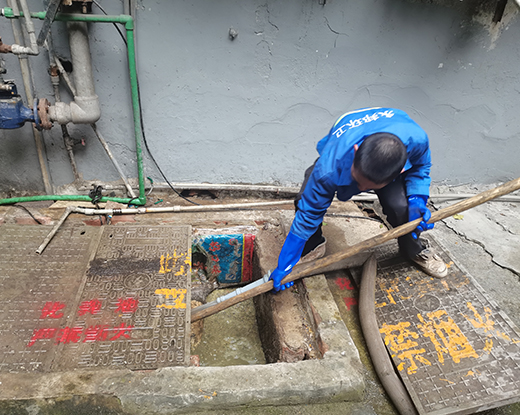 兴隆台清掏化粪池